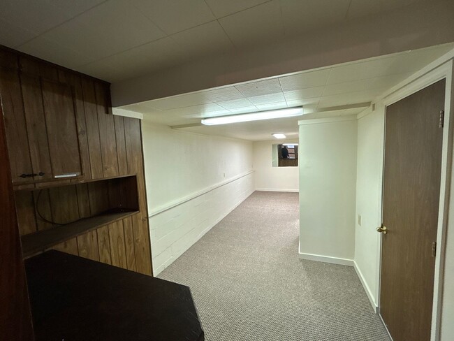 Building Photo - 3 Bedroom / 2 Bathroom in Bend's Orchard D...