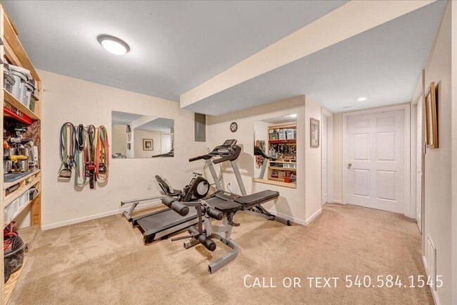 Building Photo - 3331 Stonehenge Square