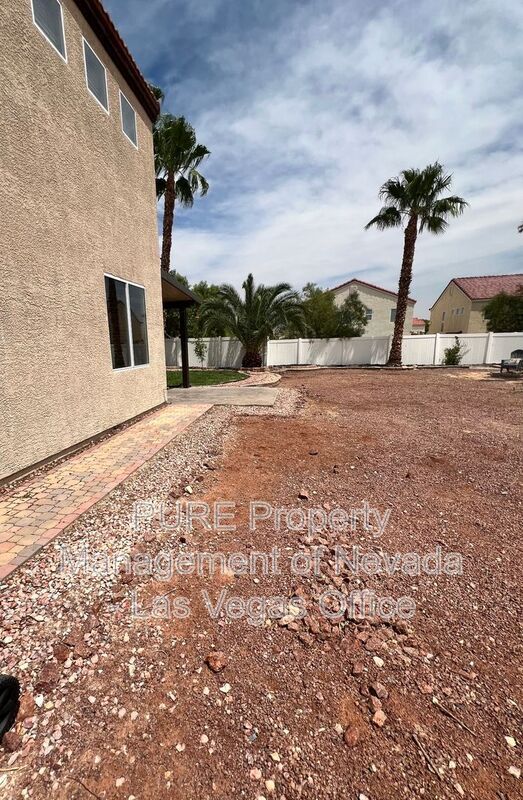 Building Photo - 6712 Petrified Forest St