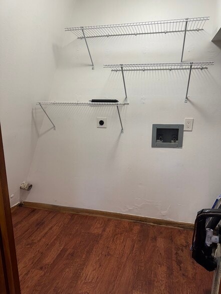 Building Photo - 12505 Trail Driver St