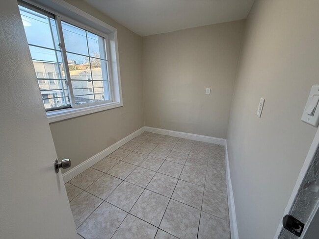 Building Photo - 221 Wilkinson Ave