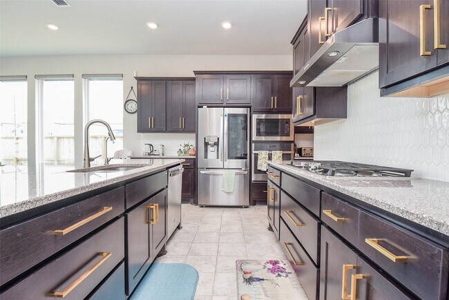 Building Photo - 8906 Luddenham Lilac Ln