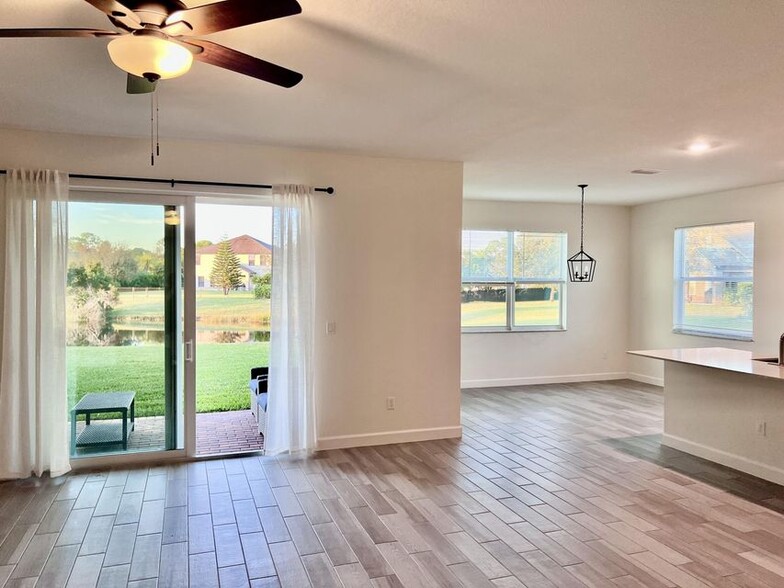 Building Photo - 5940 Manzanita Way