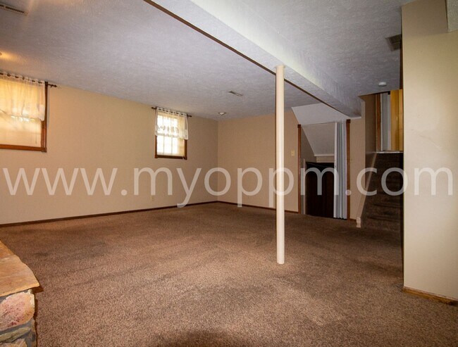 Building Photo - Great 3-Bedroom House on Westwood Lane