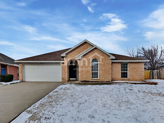 Building Photo - 512 Timber Dr