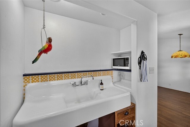 Building Photo - 140 Avenida Miramar