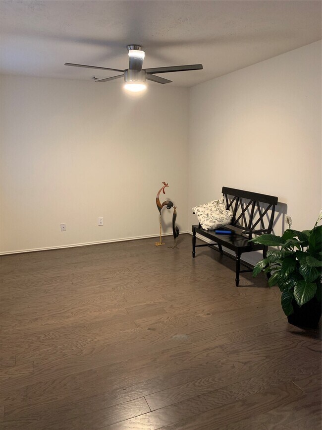 Building Photo - 202 N Vesper Bend Cir