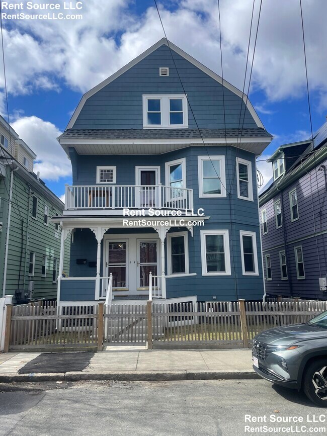 Building Photo - 12 Seven Pines Ave