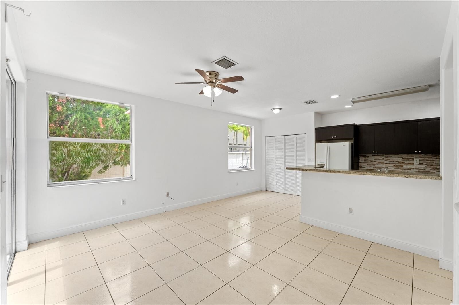 Building Photo - 10819 NW 51st Ln