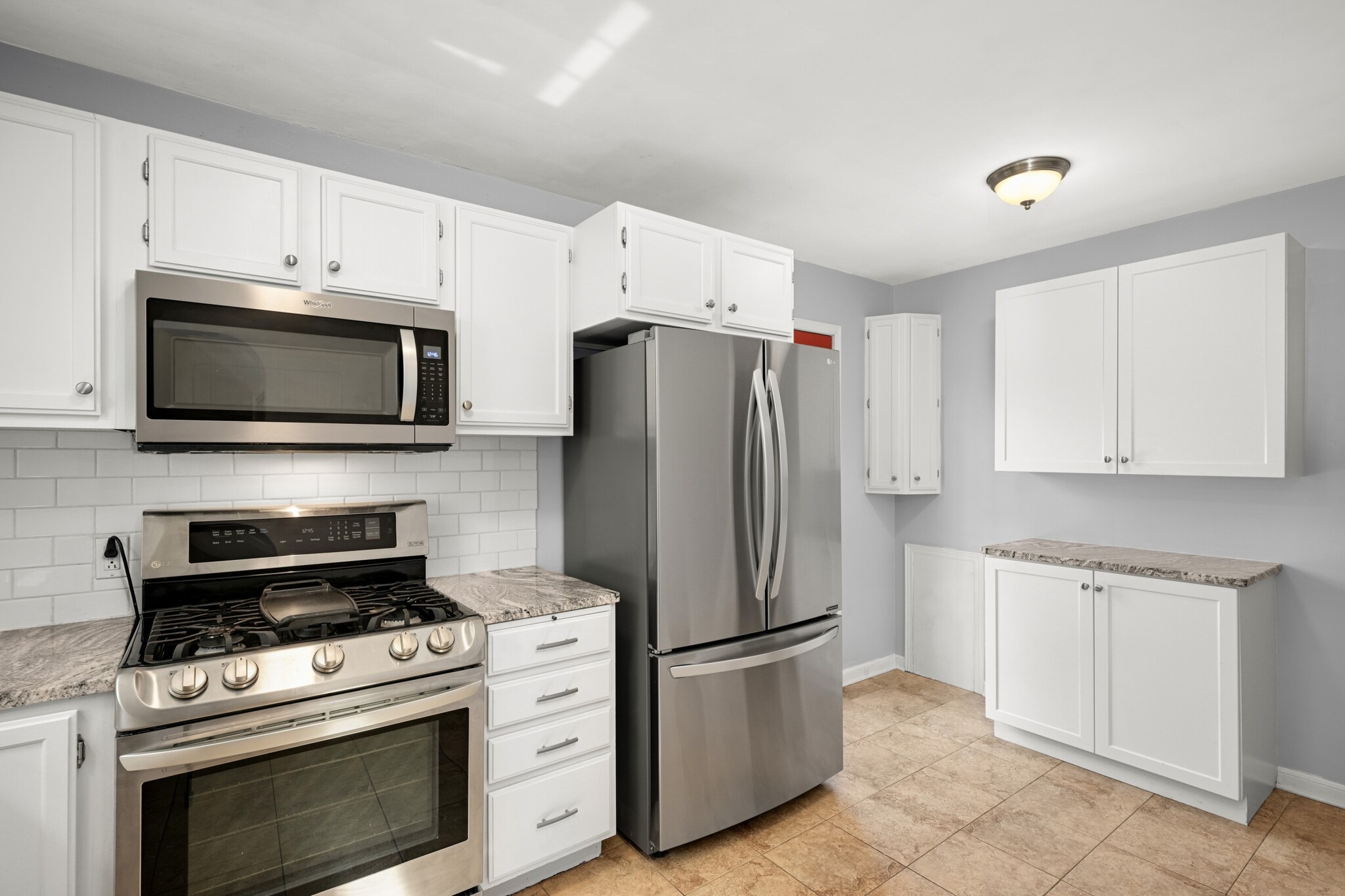 Building Photo - 2820 Idaho Ave S