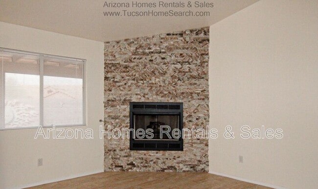 Building Photo - 9779 E Paseo San Ardo