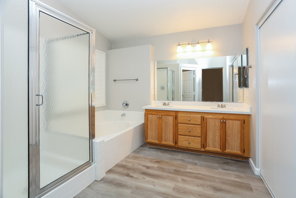 Building Photo - 5284 Vine Hill Ct