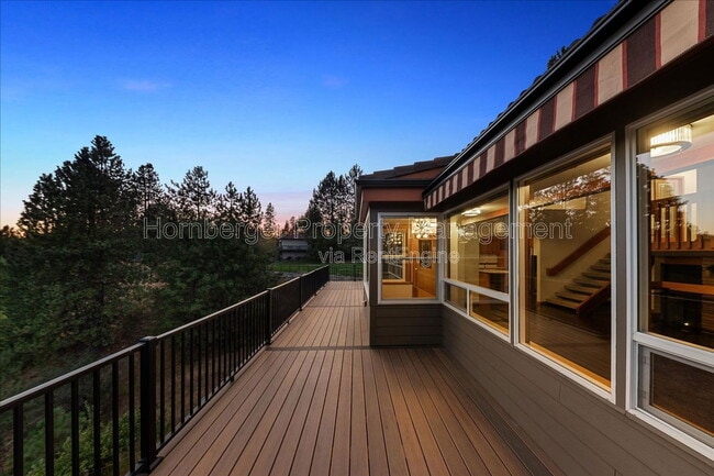 Building Photo - 5203 N Mulvaney Ct
