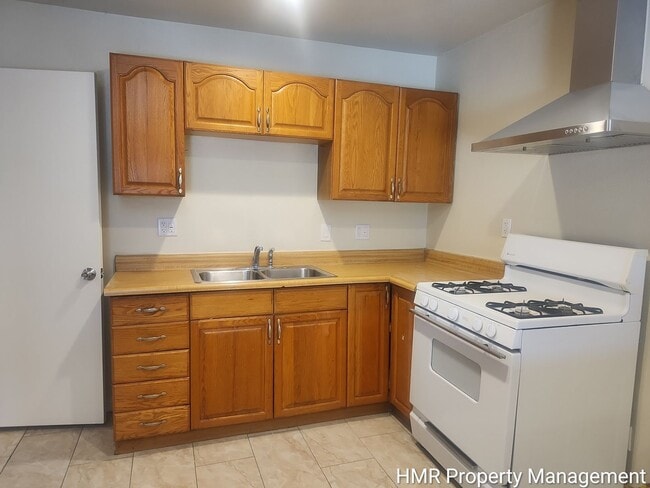 Building Photo - S-354 Fowler Ave