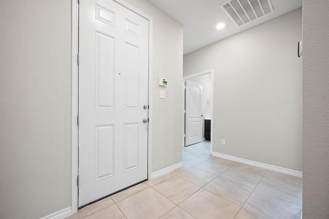 Building Photo - 3409 Keechi Creek Dr