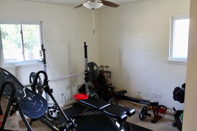 Building Photo - 4705 Nuttfield Ln