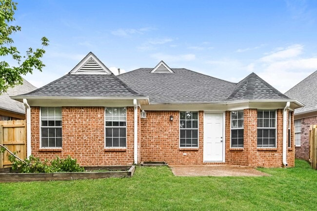 Building Photo - 1118 Cross Wood Ln