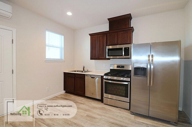 Building Photo - 838 Mission De Oro Dr