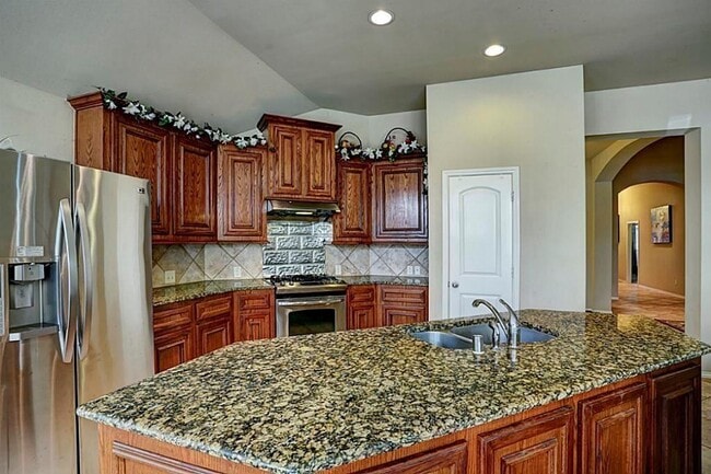 Building Photo - 13312 Highland Lake Ln