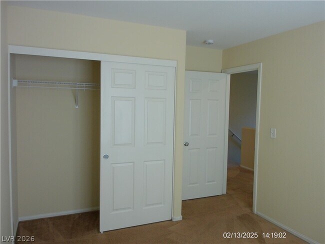 Building Photo - 6644 Pine Siskin Pl