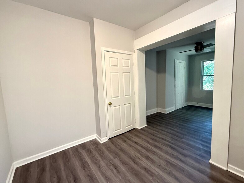 Building Photo - 657 N 37th St