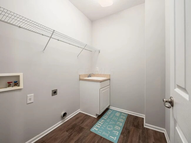 2nd Floor Laundry - 104 Cumberland Chase Blvd
