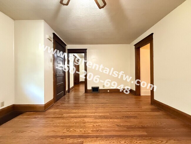 Building Photo - 919 Rivermet Ave