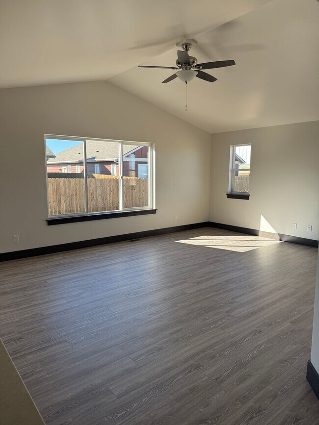 Building Photo - Brand New 3 Bed 2 Bath with double attache...