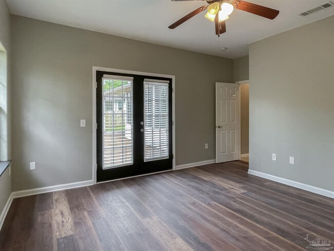 Building Photo - 16601 Egret Cir