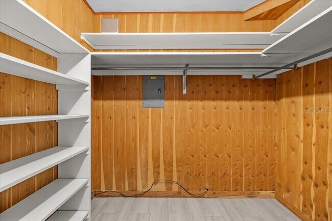 Building Photo - 1235 S Highland Ave