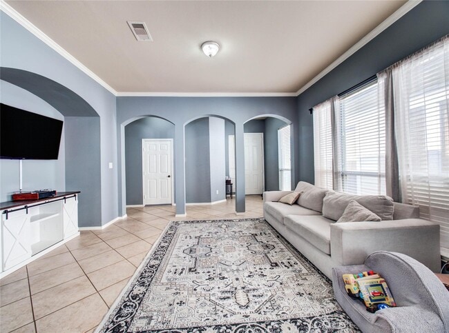 Building Photo - 14926 Tuttle Point Dr