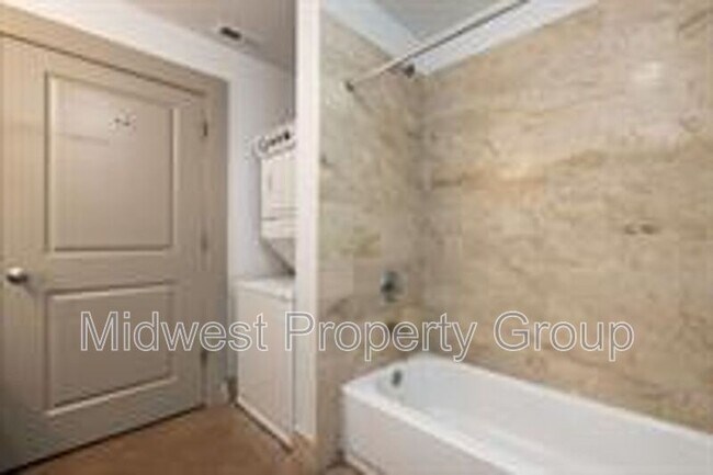 Building Photo - 4244 Chouteau Ave