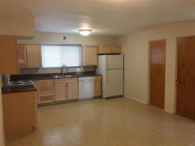 Building Photo - 4739 Butler Hill Rd