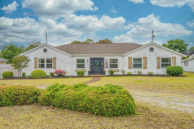 Building Photo - 7617 Glenwood Dr