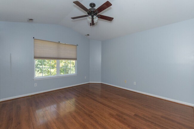 Building Photo - 304 Providence Hall Dr