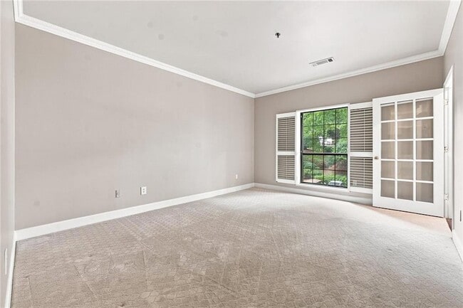 Building Photo - 2865 Lenox Rd NE