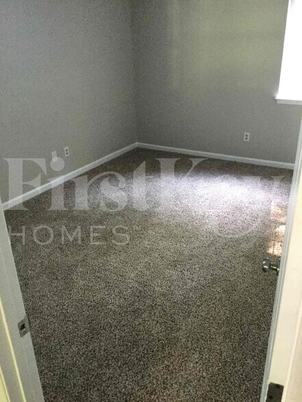 Building Photo - 3571 Orbit Ct