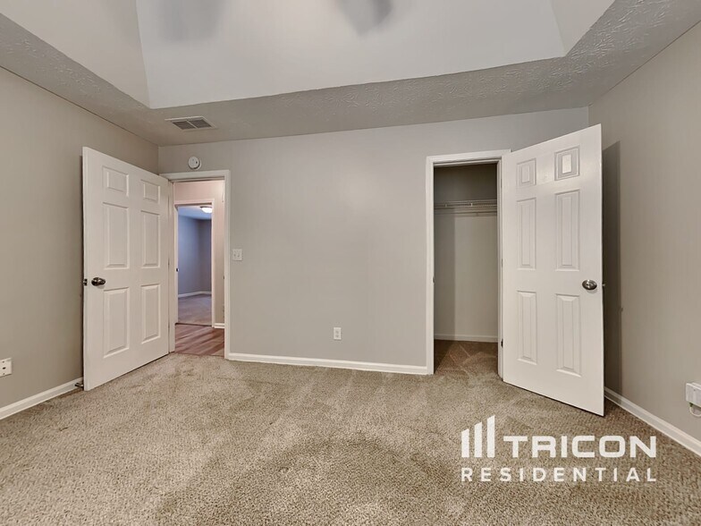 Building Photo - 530 Saddle Shoals Dr