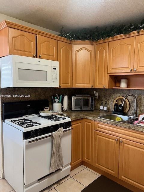 Building Photo - 1230 W 54th St