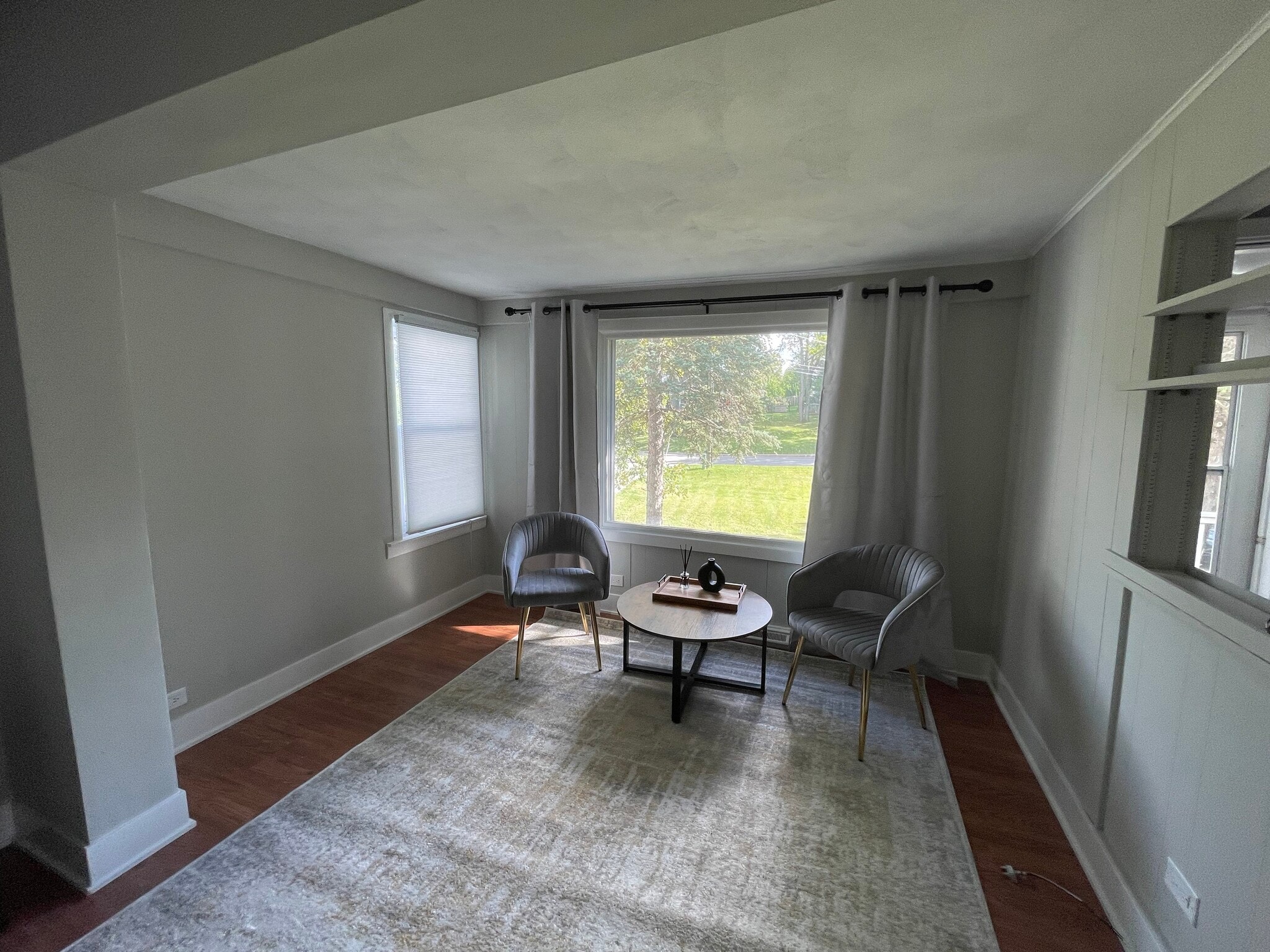 Building Photo - 48 S Glenview Ave