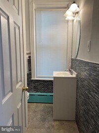 Building Photo - 526 MacDade Blvd