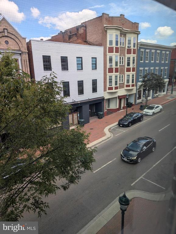 Building Photo - 38 N Potomac St