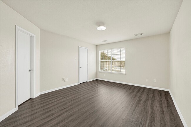 Building Photo - 29402 Legends Stone Dr