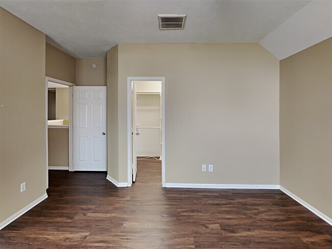 Building Photo - 1927 Makenna Ln