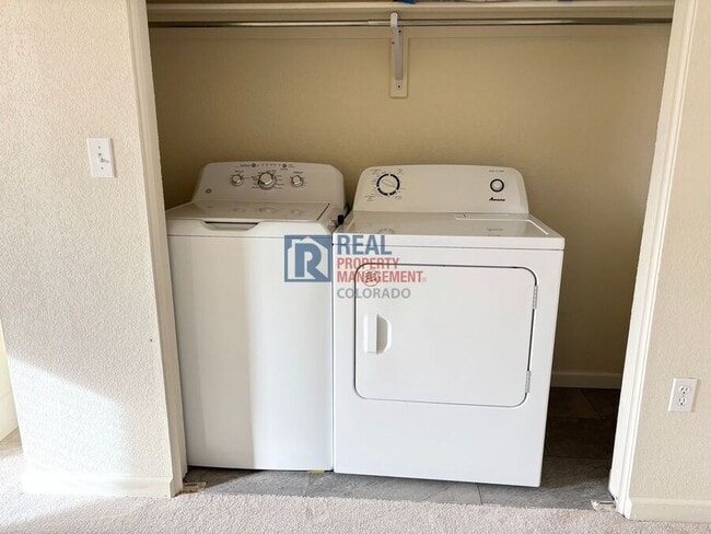 Building Photo - 3670 S Beeler St