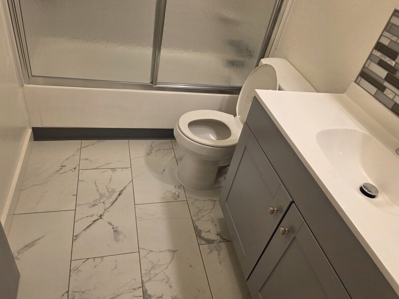 New tiles and paint - 614 Rancheria Dr