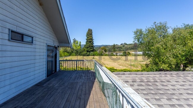 Building Photo - 196 Browns Valley Rd