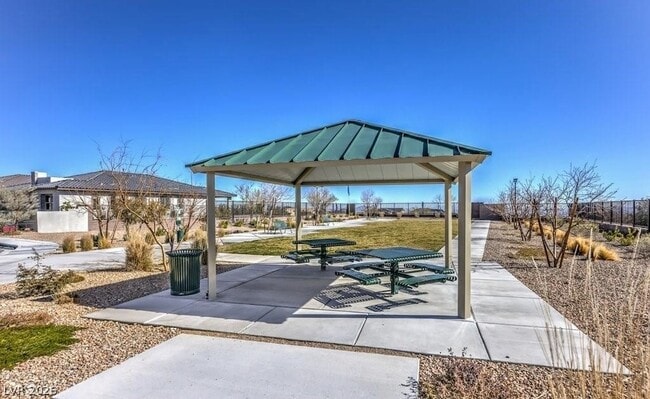 Building Photo - 11836 Star Grass Ave