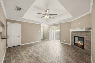 Building Photo - 521-525 Gilcrease Street Unit