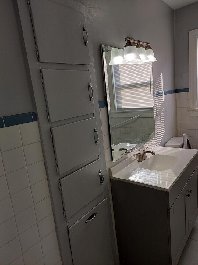 Building Photo - 1432 Platt Springs Rd